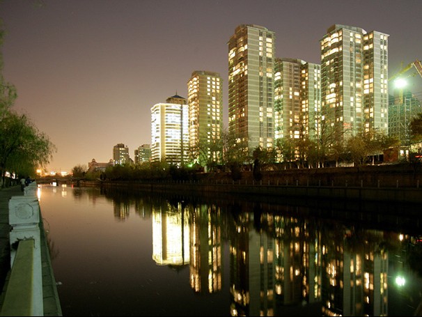 �����L(f��ng)���D